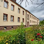 Gaestewohnung Am Schwanenteich Апартаменты Митвайда