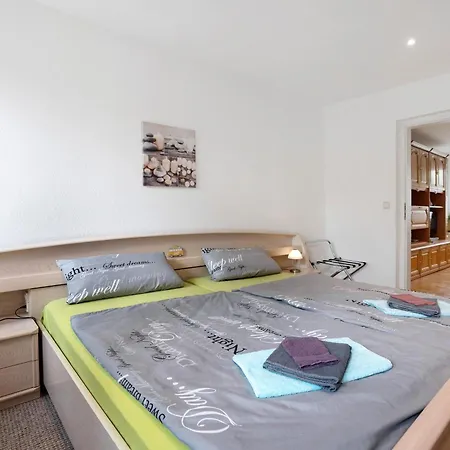 Gaestewohnung Am Schwanenteich Apartamento *