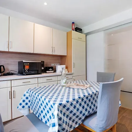 Apartamento Gaestewohnung Am Schwanenteich